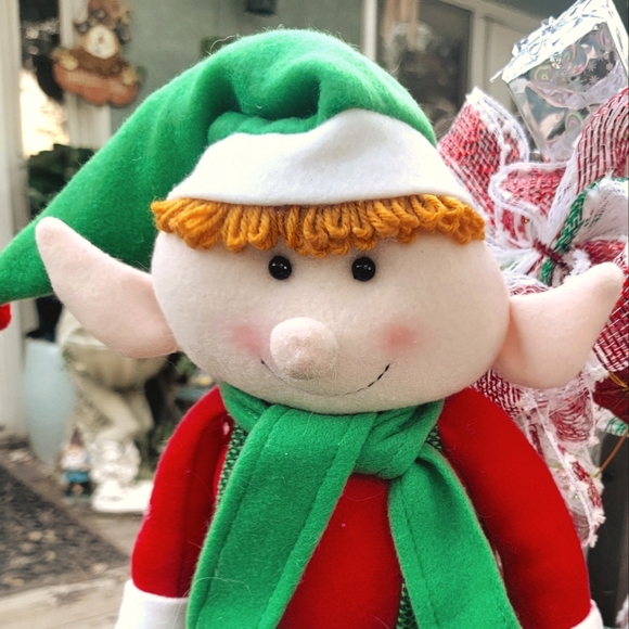 Christmas Elf Wreath Deco Mesh Bow - Picture 4 of 11